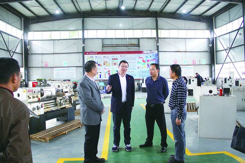 1512610515137182.jpg 汪小帆視察四川應用技術職業學院.JPG