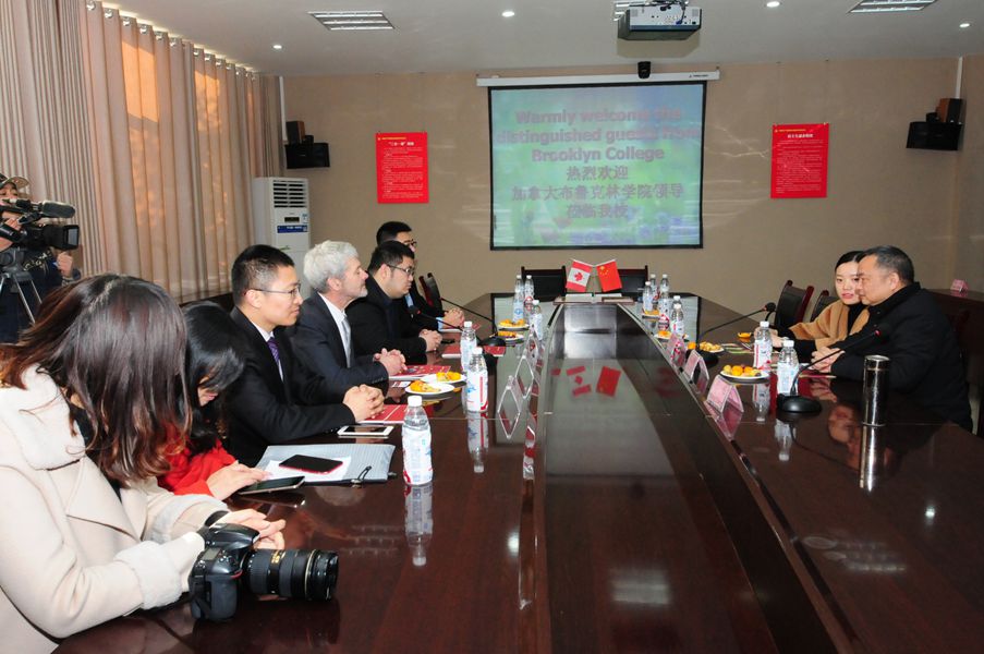 1519461813248727.jpg 德外牽手加拿大沃恩羅德中學_副本.jpg